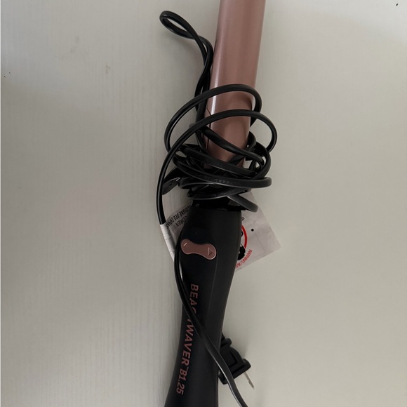 Black and Rose Gold Beachwaver 1.25 inch Curling Iron